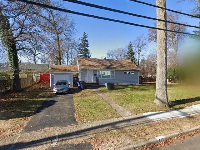 House image located at Paramus, NJ 07652