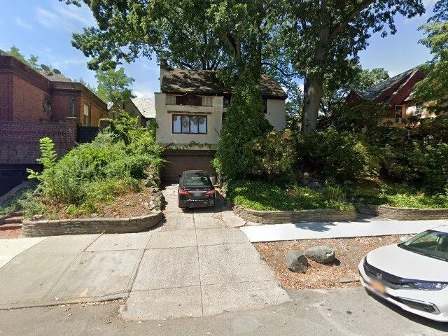 House image located at Richmond Hill, NY 11418