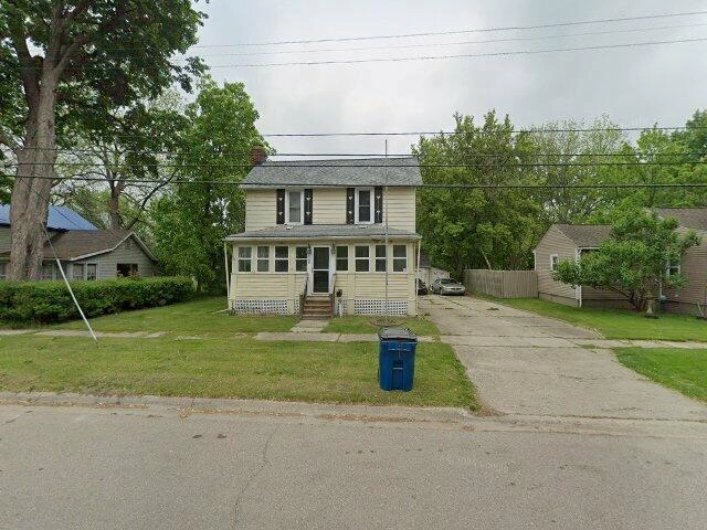 House image located at Holly, MI 48442