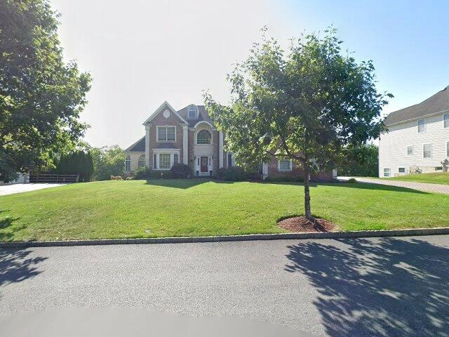 House image located at Totowa, NJ 07512