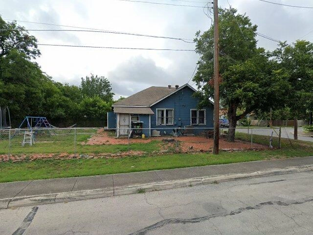 House image located at San Antonio, TX 78204