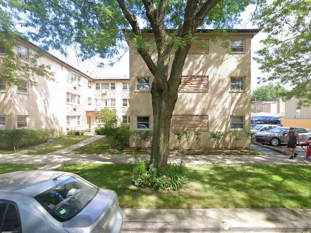 House image located at Chicago, IL 60630