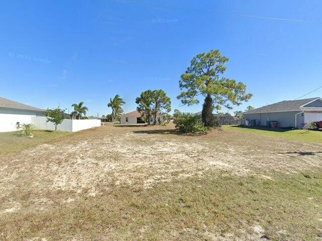 House image located at Cape Coral, FL 33993