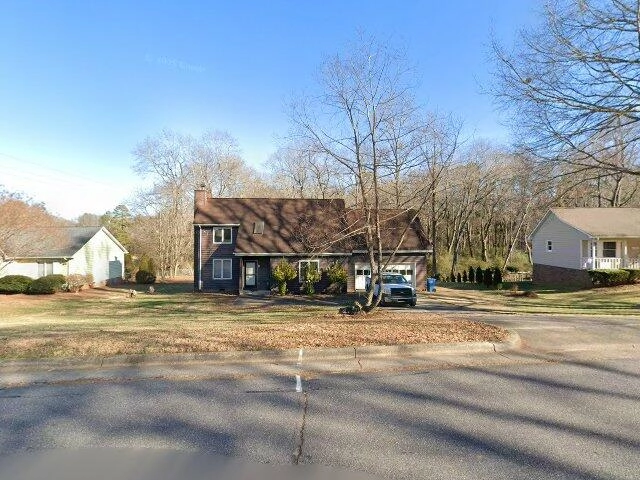House image located at Hickory, NC 28601