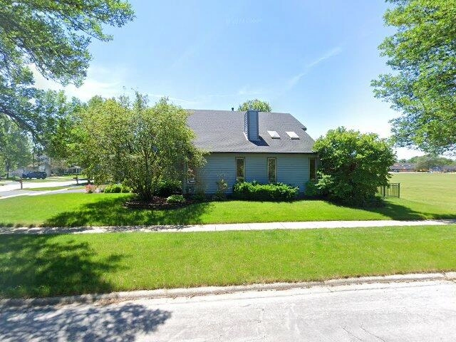 House image located at Naperville, IL 60564