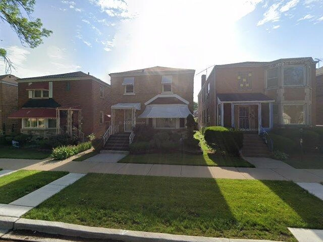 House image located at Chicago, IL 60617