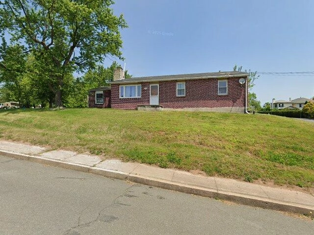 House image located at Pottstown, PA 19464