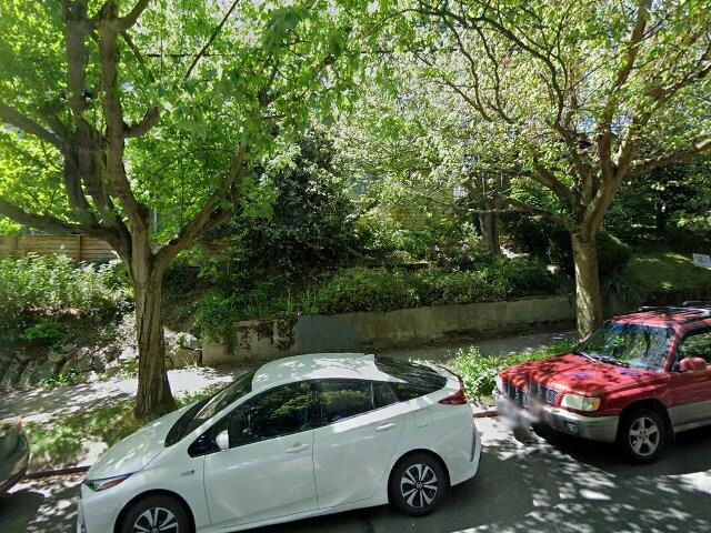 House image located at Minneapolis, MN 55412