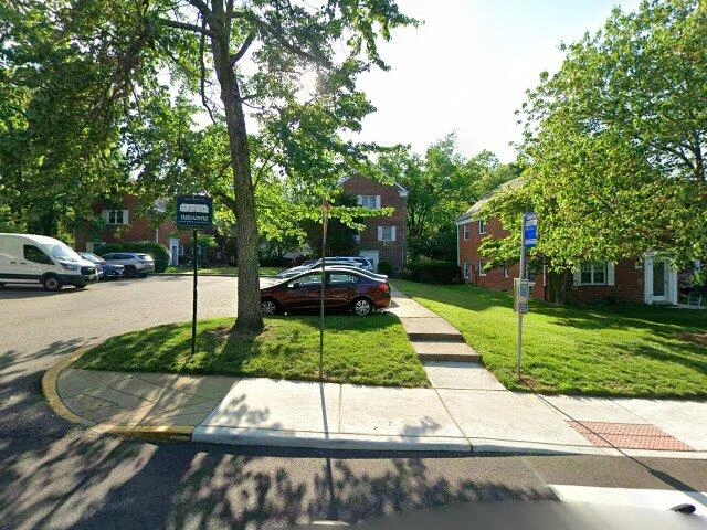 House image located at Alexandria, VA 22302