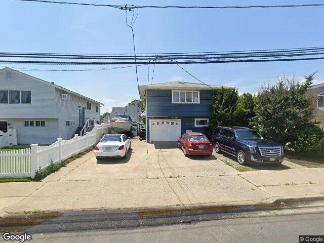 House image located at Freeport, NY 11520