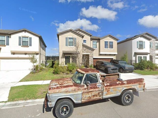 House image located at Lithia, FL 33547