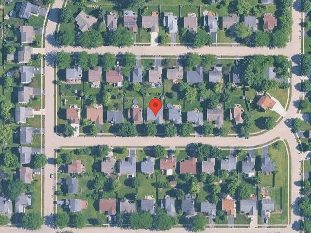 House image located at Grayslake, IL 60030