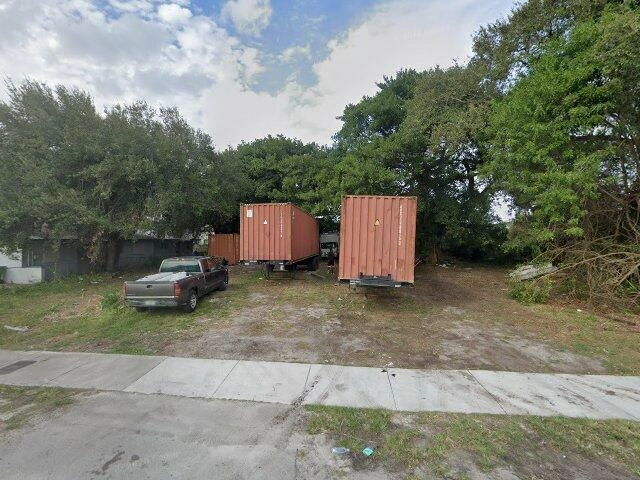 House image located at Miami, FL 33150