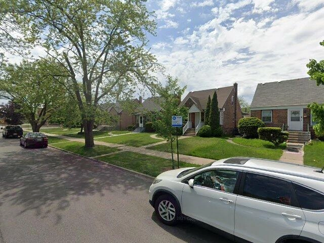 House image located at Chicago, IL 60617