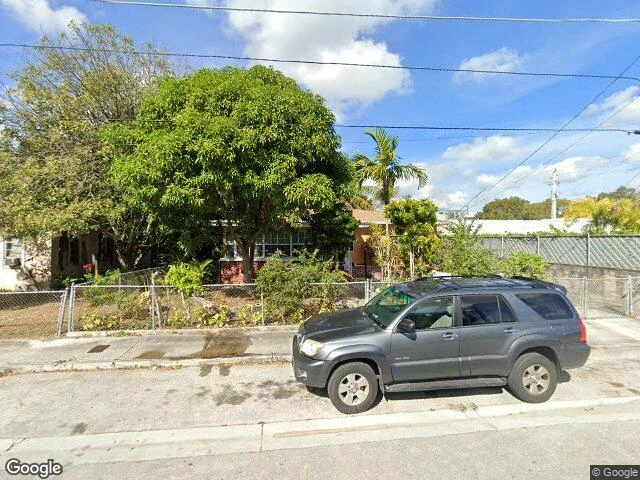 House image located at Miami, FL 33127