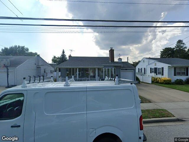 House image located at Farmingdale, NY 11735