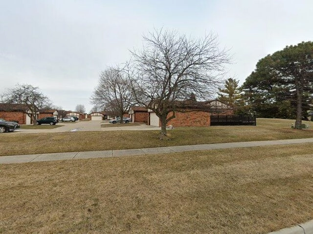 House image located at Warren, MI 48091