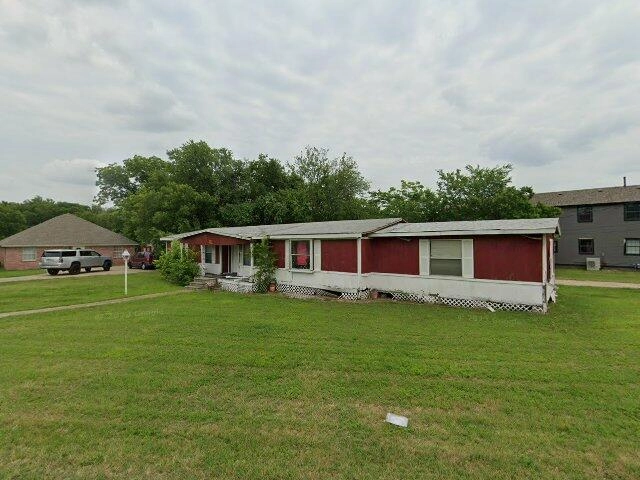 House image located at Ennis, TX 75119