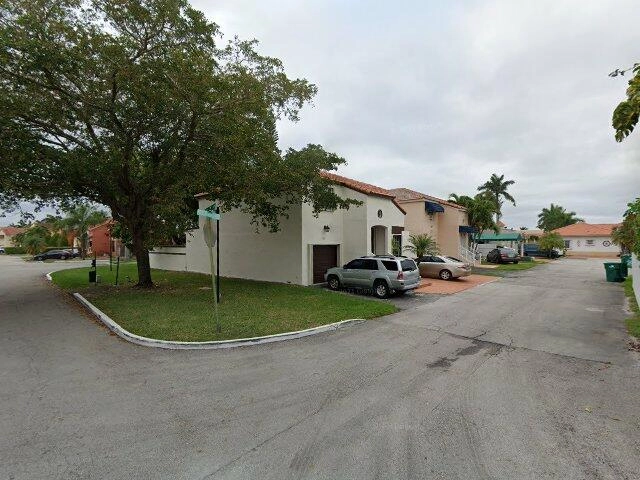 House image located at Miami, FL 33182