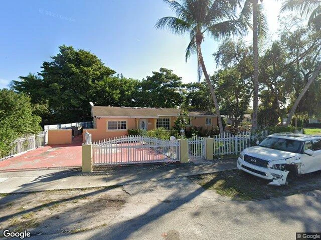 House image located at Miami, FL 33162