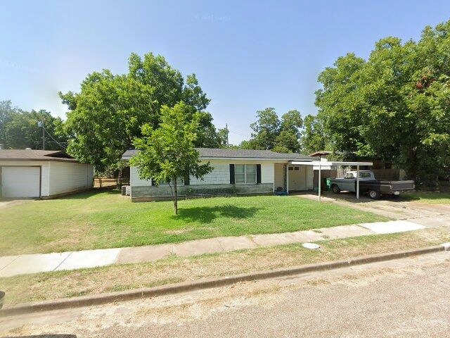 House image located at Mcgregor, TX 76657