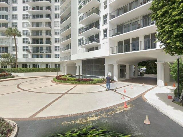 House image located at West Palm Beach, FL 33401