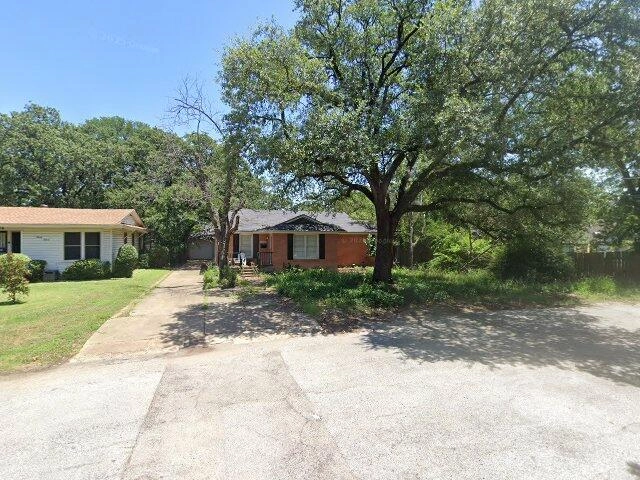 House image located at Fort Worth, TX 76111