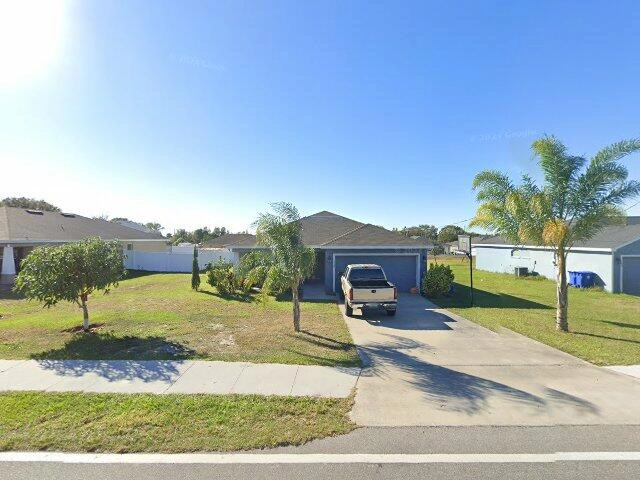 House image located at Eagle Lake, FL 33839