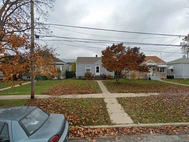 House image located at Hammond, IN 46327