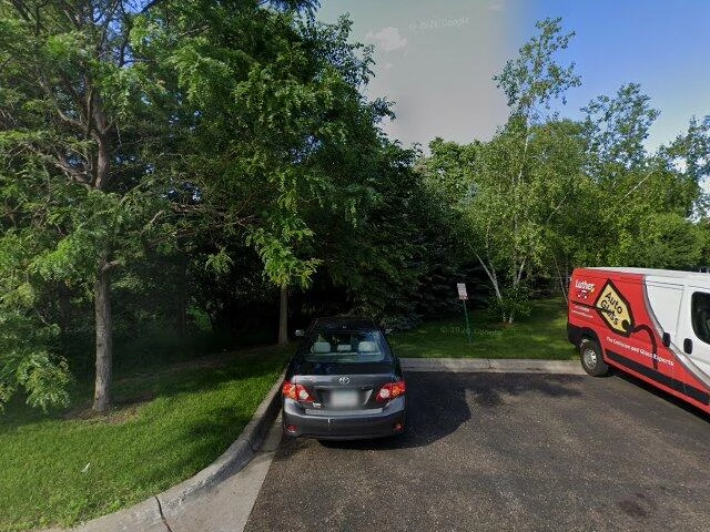 House image located at Champlin, MN 55316