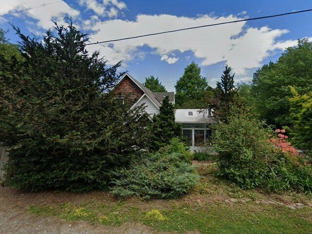 House image located at Totowa, NJ 07512