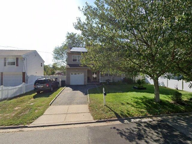 House image located at North Babylon, NY 11703