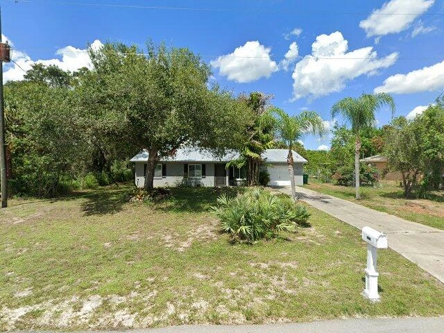 House image located at Labelle, FL 33935