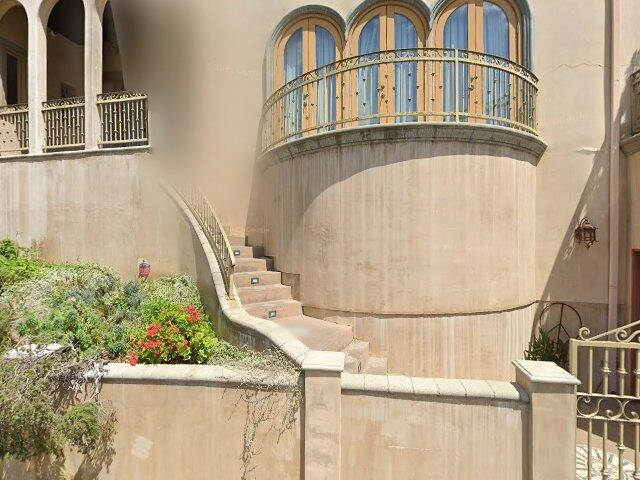 House image located at Los Angeles, CA 90068