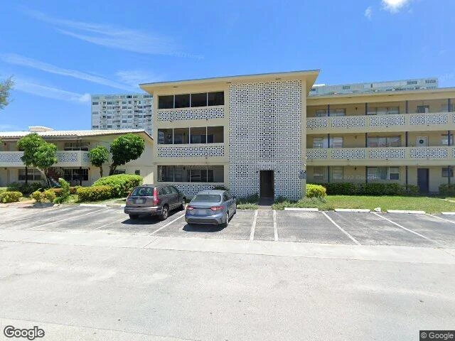 House image located at Miami, FL 33181