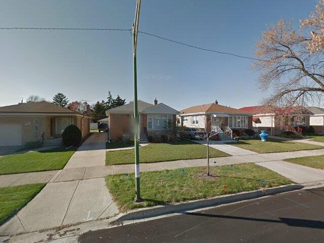 House image located at Chicago, IL 60656