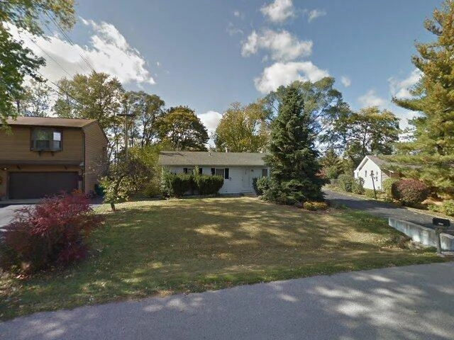 House image located at Mchenry, IL 60051