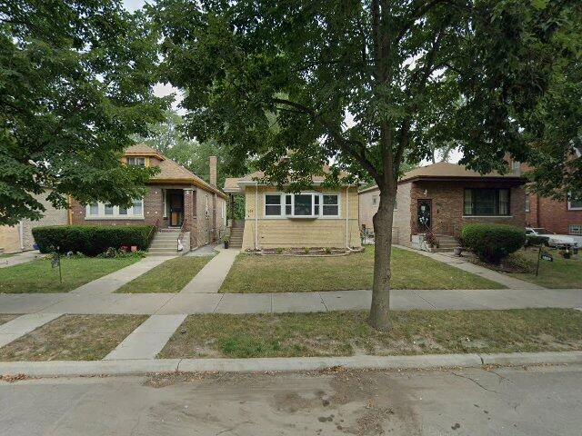 House image located at Chicago, IL 60643