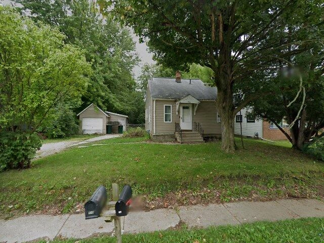 House image located at Lansing, MI 48911