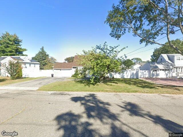 House image located at Bay Shore, NY 11706