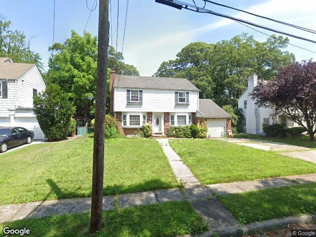 House image located at Freeport, NY 11520