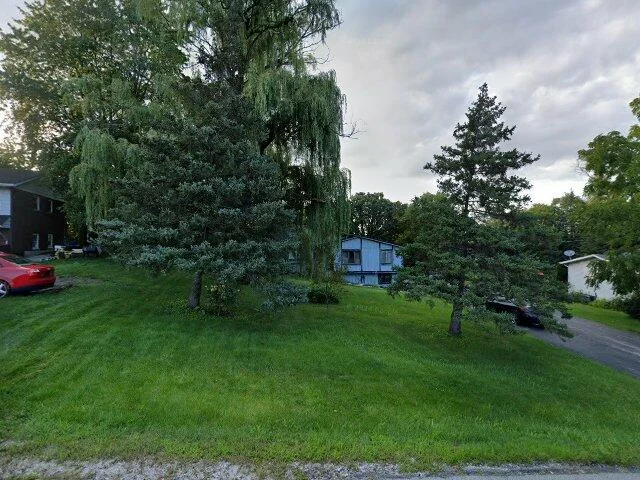 House image located at Round Lake, IL 60073