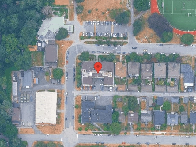 House image located at Dubuque, IA 52001