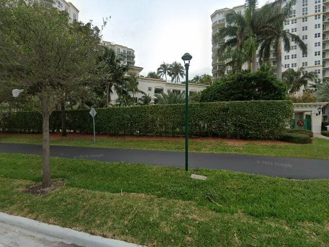 House image located at Miami, FL 33180