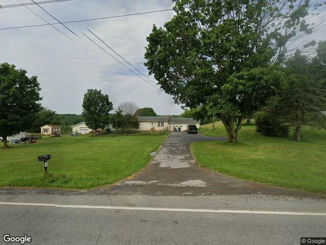 House image located at Newark, NY 14513