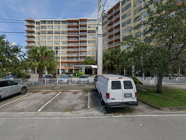 House image located at Miami, FL 33162