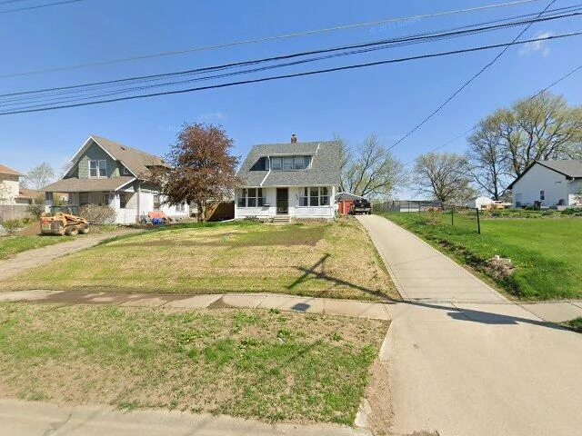 House image located at Newton, IA 50208