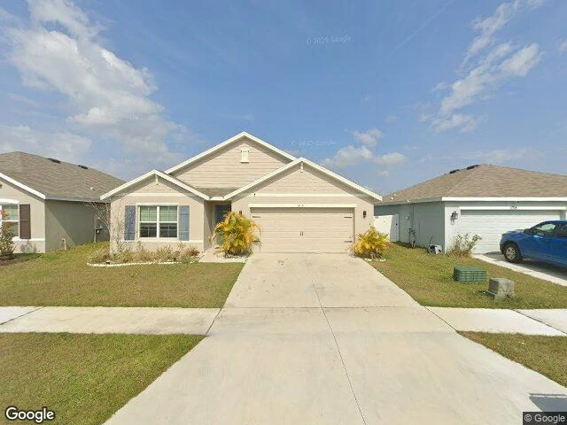 House image located at Ruskin, FL 33570