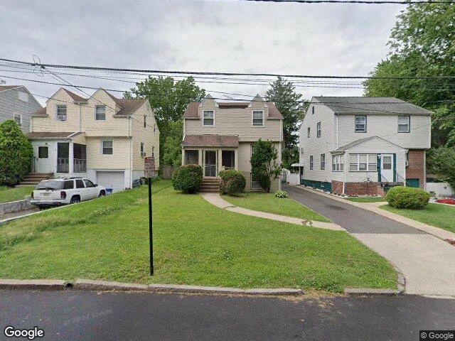 House image located at Irvington, NJ 07111