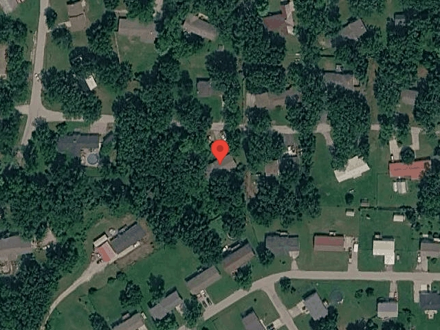 House image located at Waynesville, MO 65583